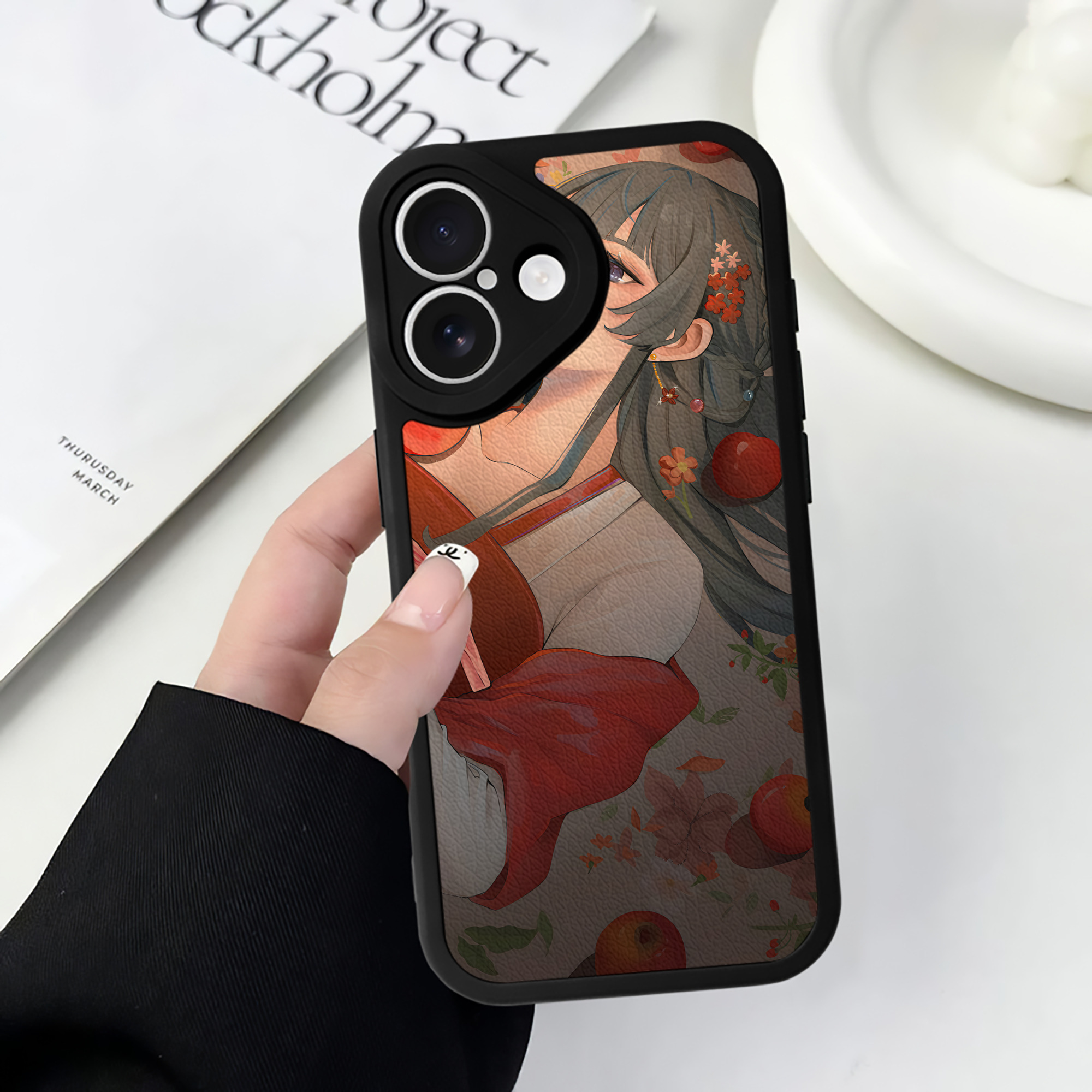 （画像用） 薬屋のひとりごと The Apothecary Diaries 【iPhone 16シリーズ対応】シリコンスマホケース（レザー調） 材質：シリコン